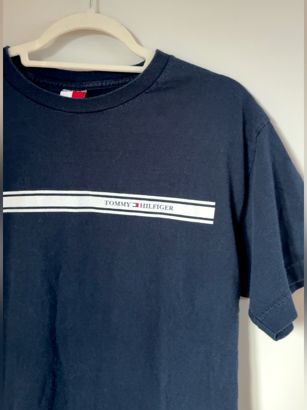 VINTAGE TOMMY HILFIGER GRAPHIC T-SHIRT SIZE M